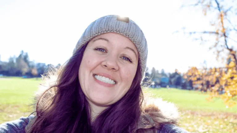 Natasha Fester in winter Smiling selfie